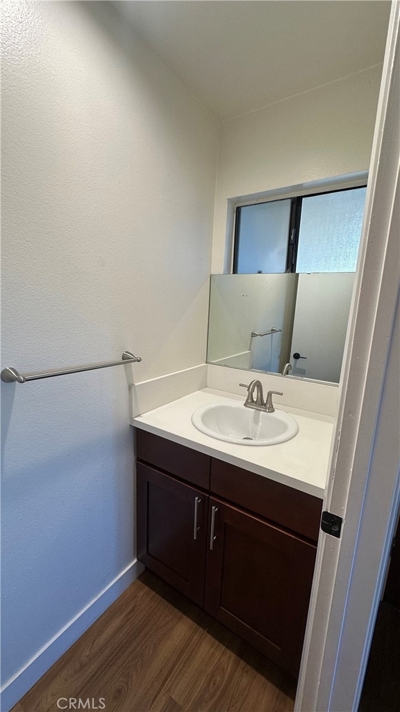 404 Concord - Photo 2