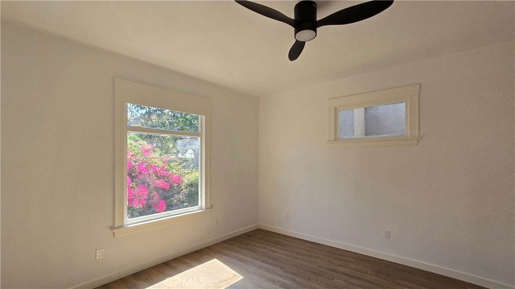 975 N Park - Photo 5