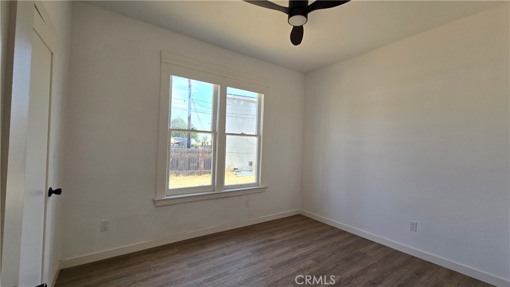 975 N Park - Photo 6