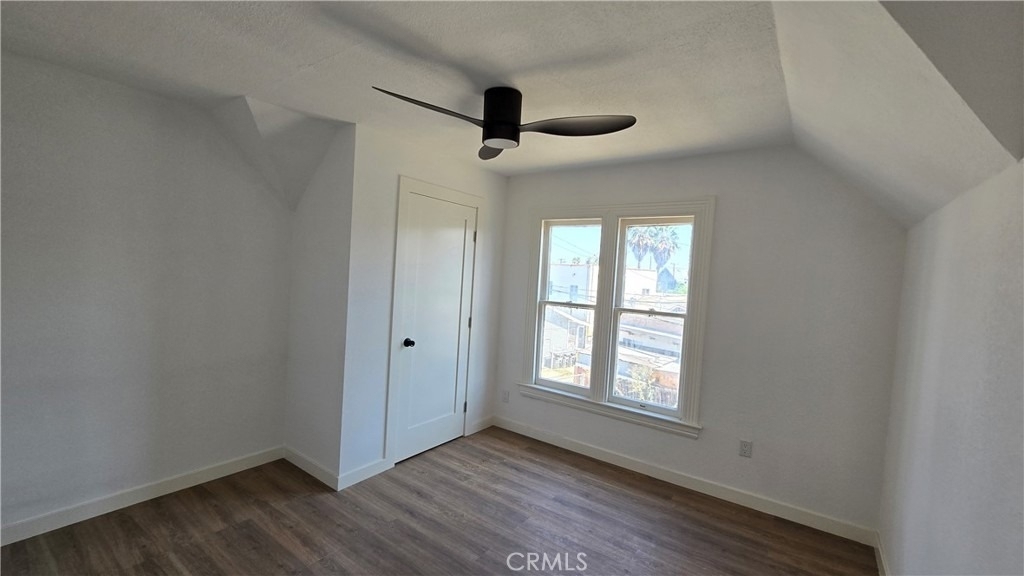 975 N Park - Photo 7