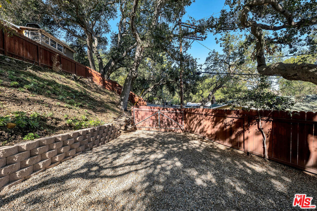 21832 Canon Drive - Photo 17