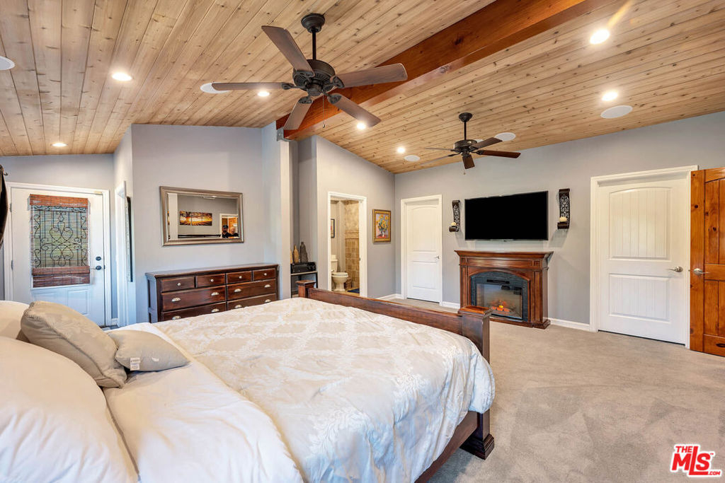 21832 Canon Drive - Photo 42
