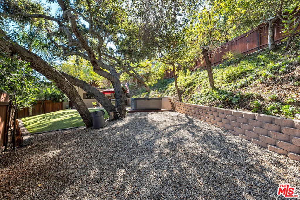 21832 Canon Drive - Photo 18