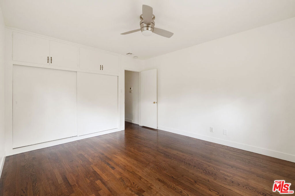 821 Laveta Terrace - Photo 8