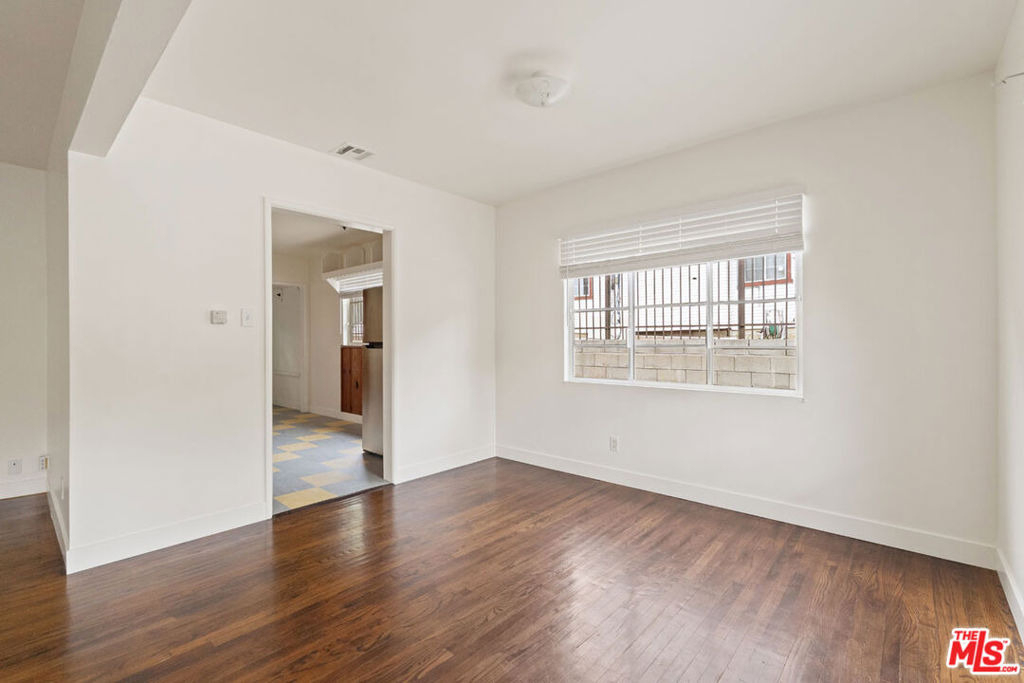 821 Laveta Terrace - Photo 4