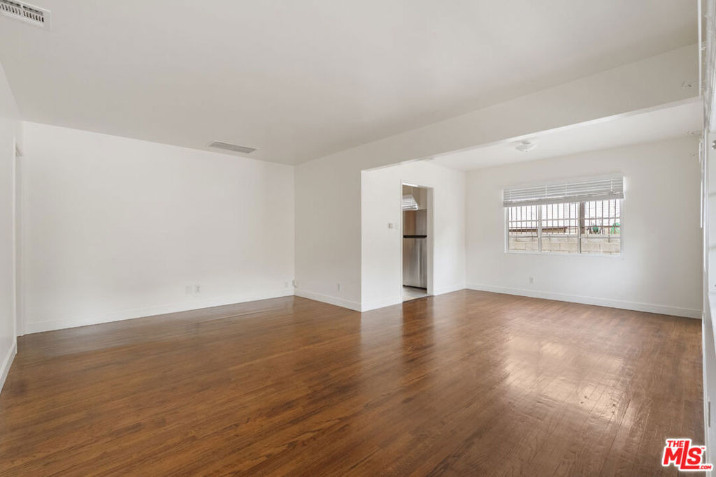 821 Laveta Terrace - Photo 2