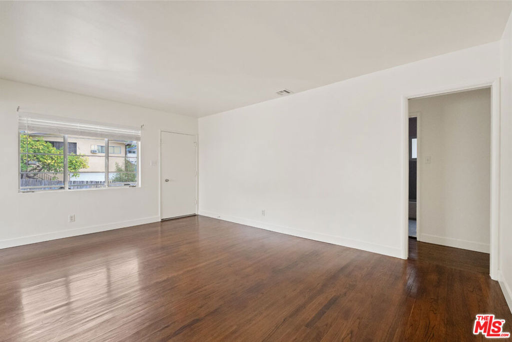821 Laveta Terrace - Photo 6