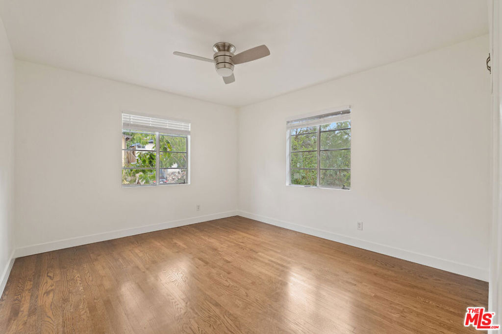 821 Laveta Terrace - Photo 7