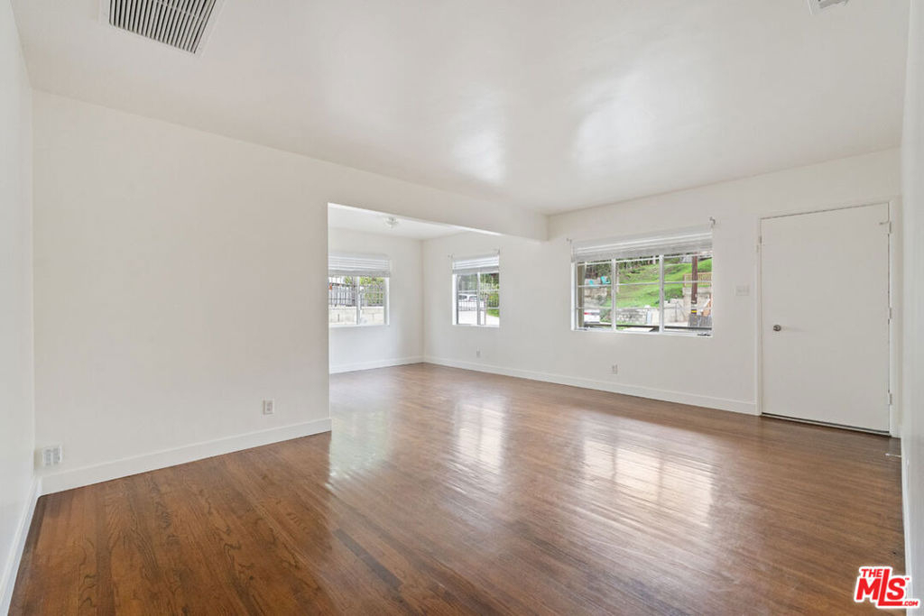 821 Laveta Terrace - Photo 3