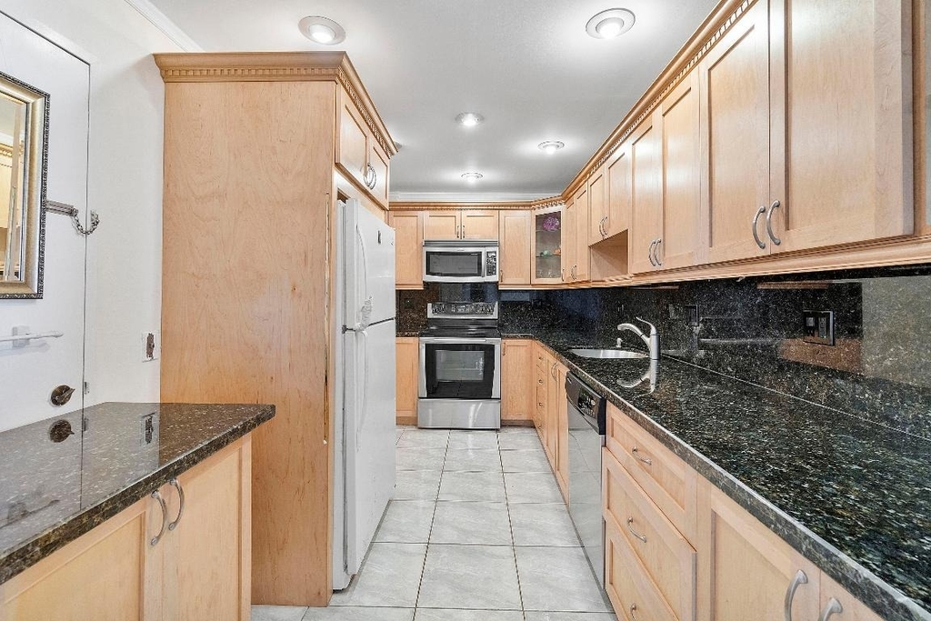 2851 S Ocean Boulevard - Photo 4