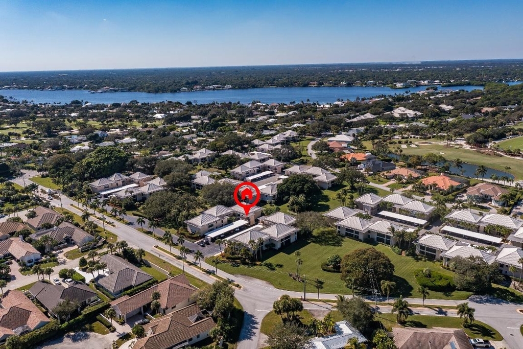 6 Concourse Drive - Photo 35