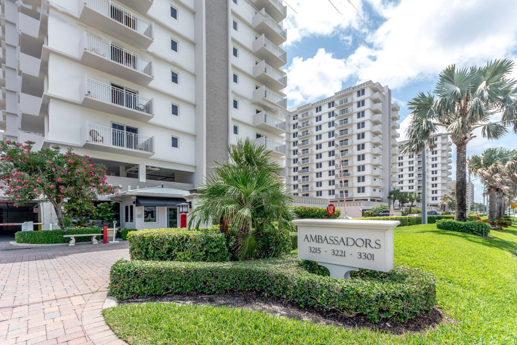 3221 S Ocean Boulevard - Photo 2