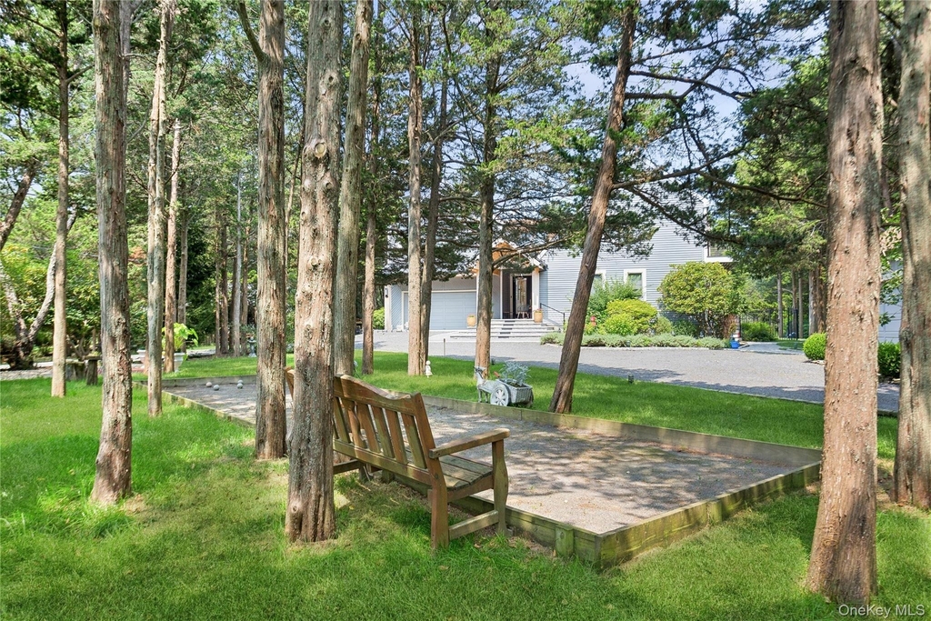 425 Cedar Point Drive E - Photo 41
