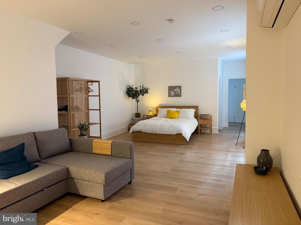 114 S 58th Street - Photo 3
