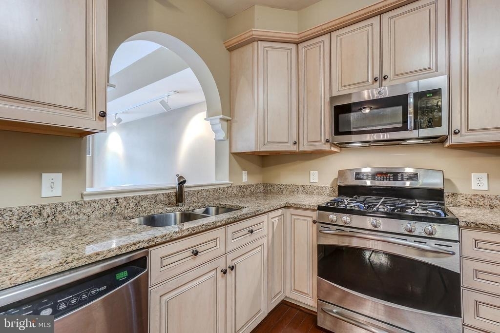 3030 Mill Island Parkway - Photo 2