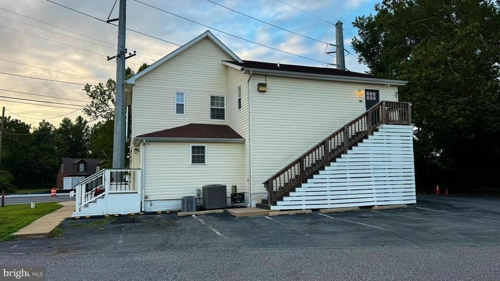 1546 Savannah Road - Photo 9