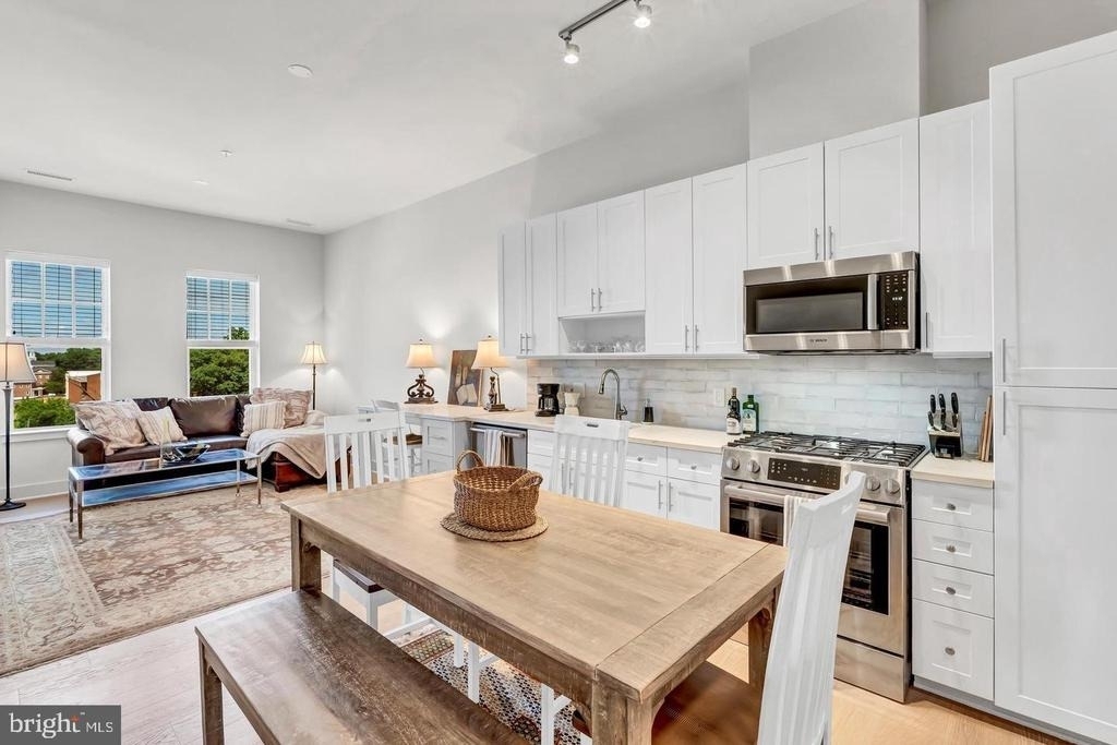 6803 Cameron Drive Nw - Photo 9