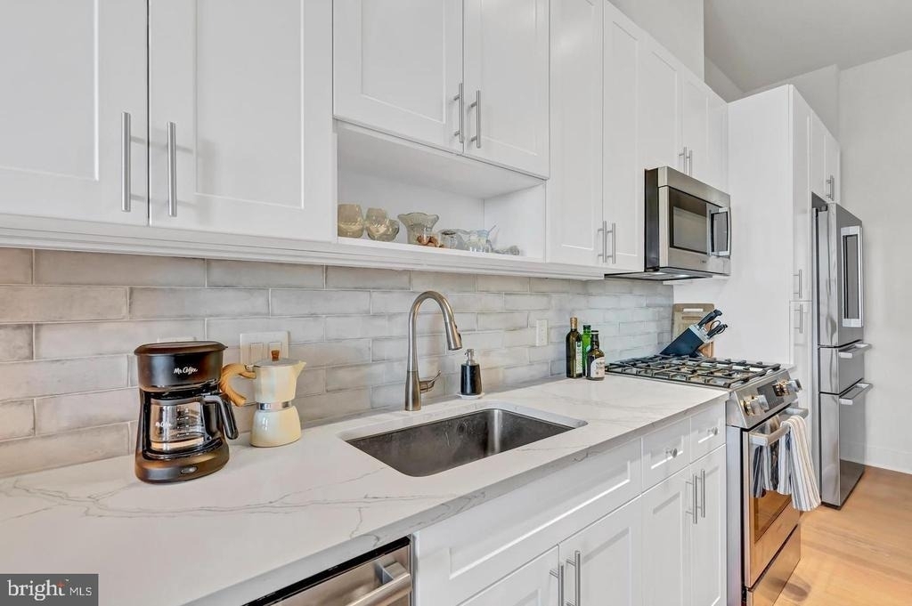 6803 Cameron Drive Nw - Photo 13