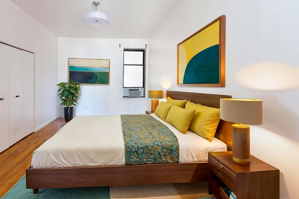 51 West 131st Street - Photo 6