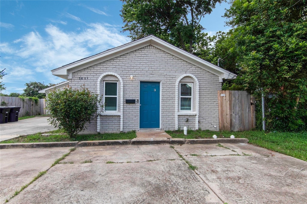 3621 Mainer Street - Photo 0