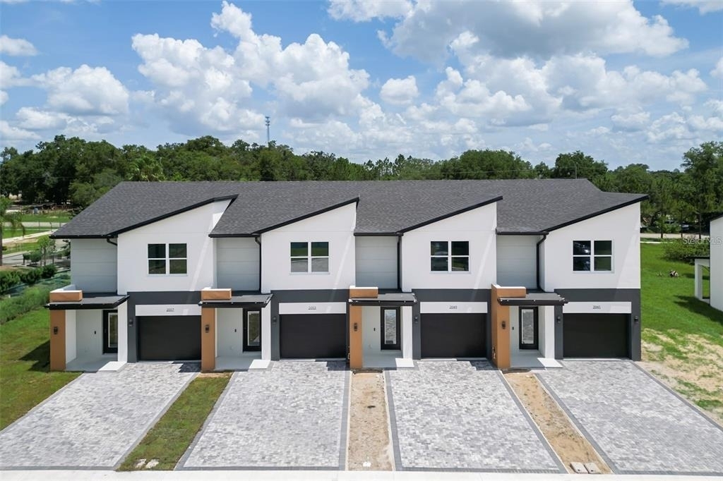 2057 Barroso - Photo 0