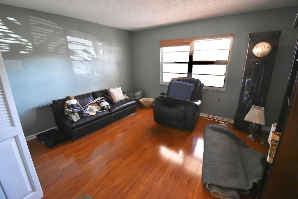 4301 Martinique Circle - Photo 15
