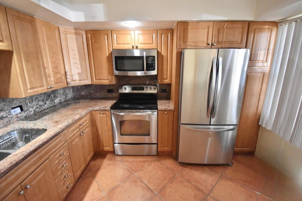 4301 Martinique Circle - Photo 6