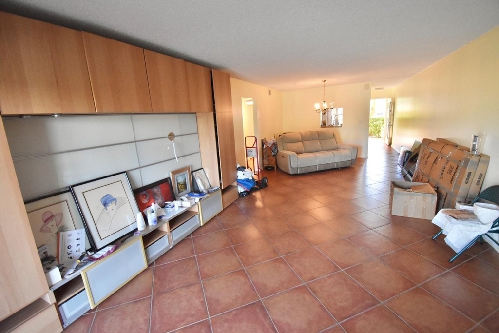 4301 Martinique Circle - Photo 8