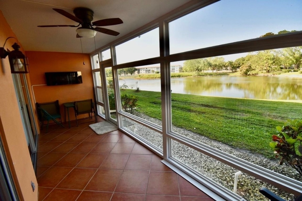 4301 Martinique Circle - Photo 2