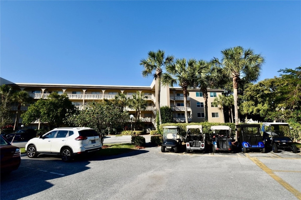 4301 Martinique Circle - Photo 20