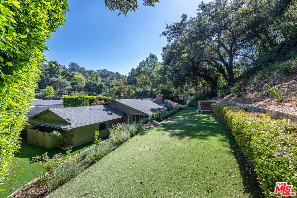 2559 Hutton Drive - Photo 20