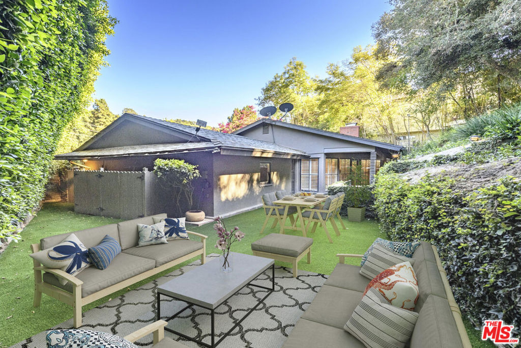 2559 Hutton Drive - Photo 24