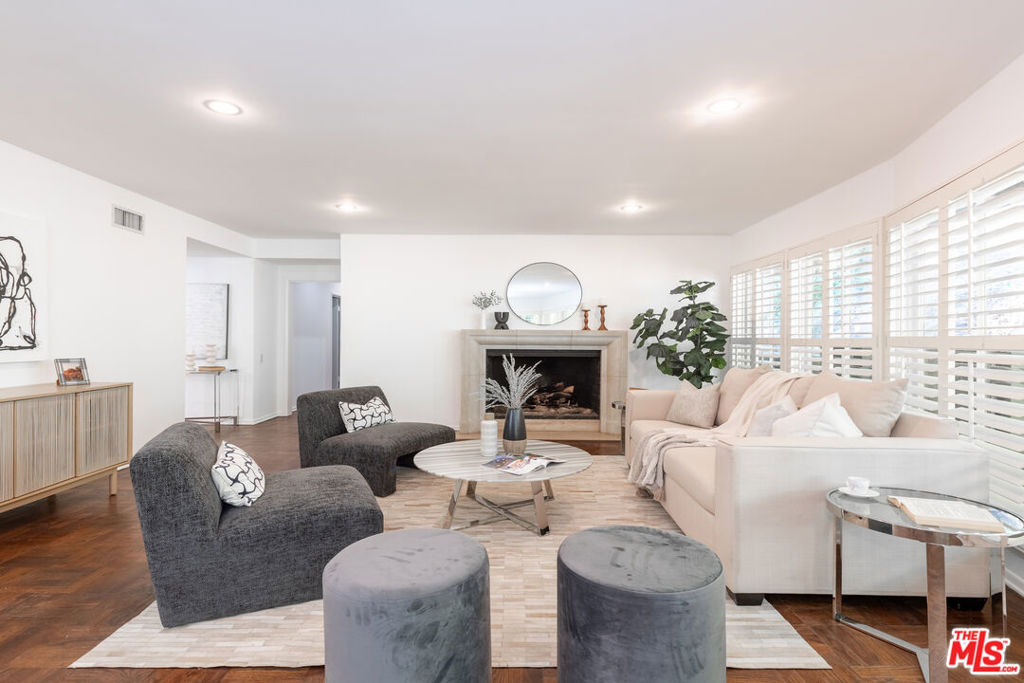 2559 Hutton Drive - Photo 4