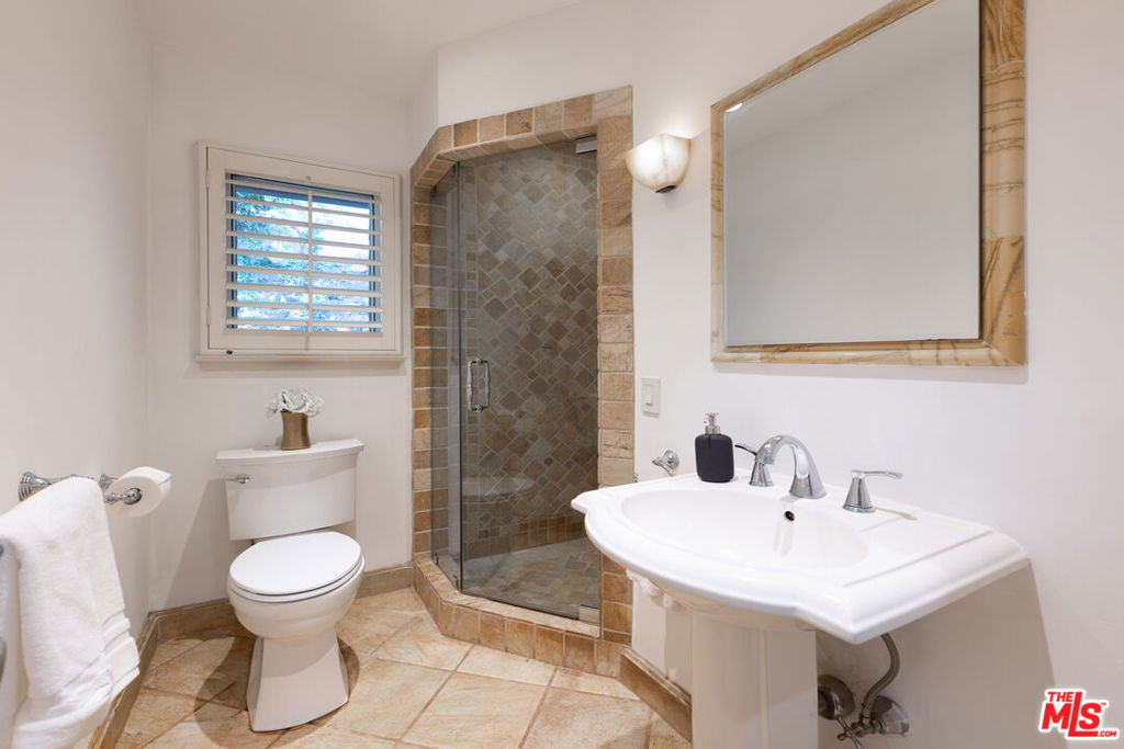 2559 Hutton Drive - Photo 10