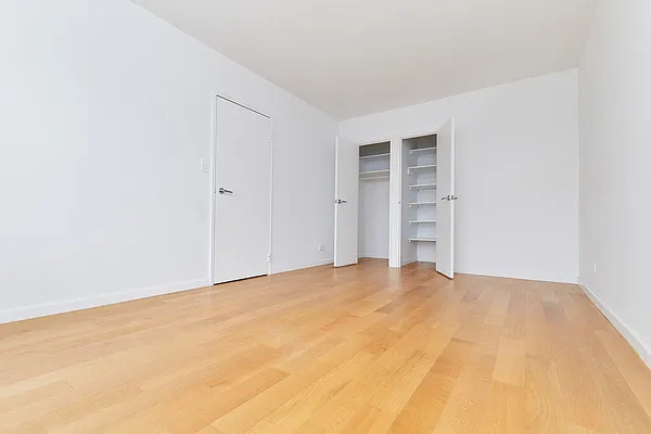 345 E 80th Street - Photo 13