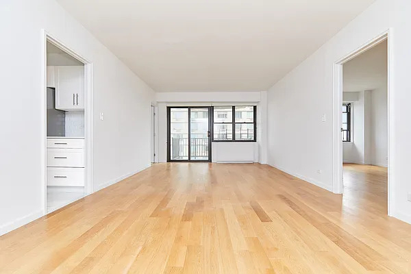 345 E 80th Street - Photo 1
