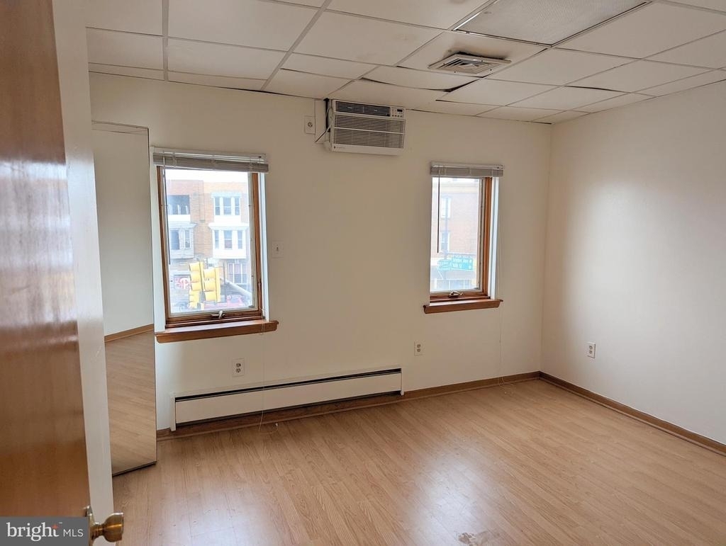1545 W Passyunk Avenue - Photo 1