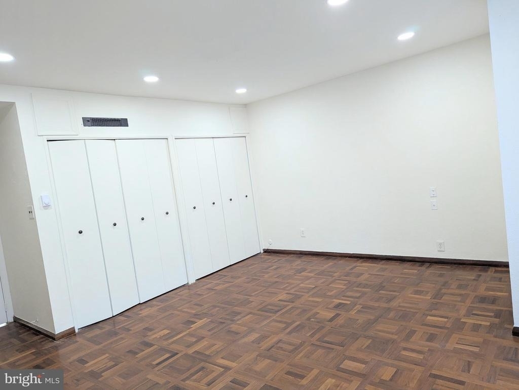 1545 W Passyunk Avenue - Photo 16