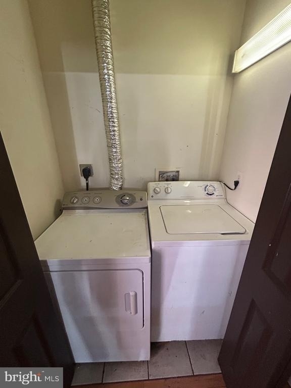319 W Mulberry Street - Photo 2