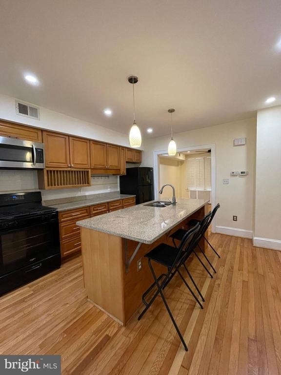 539 24th Street Ne - Photo 5
