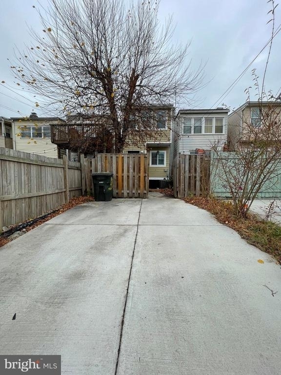 539 24th Street Ne - Photo 36