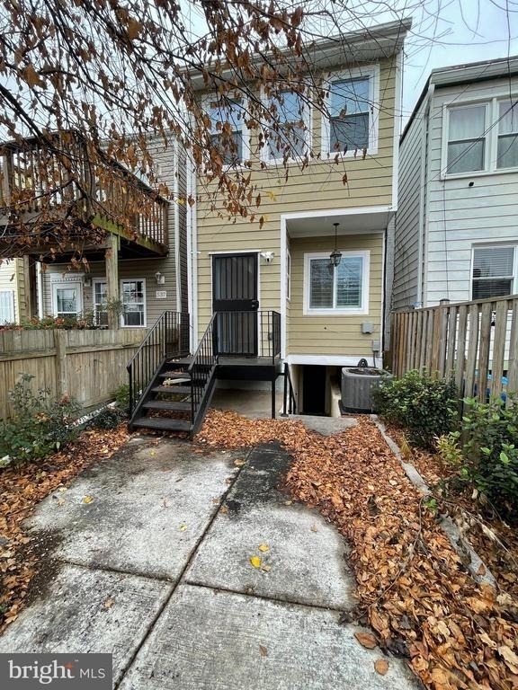 539 24th Street Ne - Photo 34