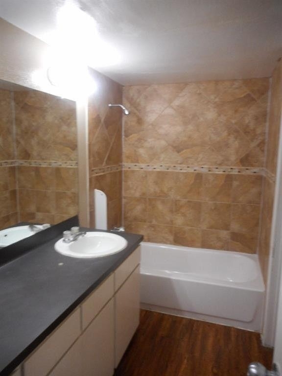 3104 Cedar St - Photo 3