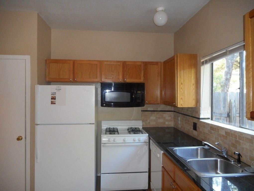 3104 Cedar St - Photo 14