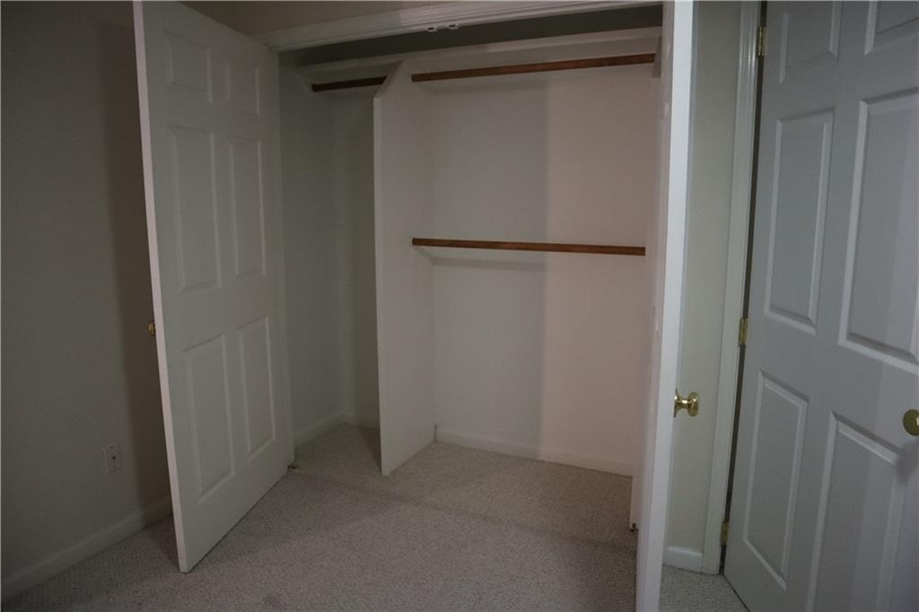 1103 Garden Court - Photo 11