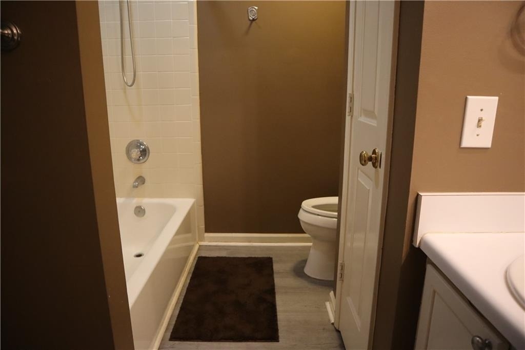 1103 Garden Court - Photo 14