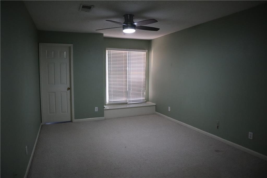 1103 Garden Court - Photo 5