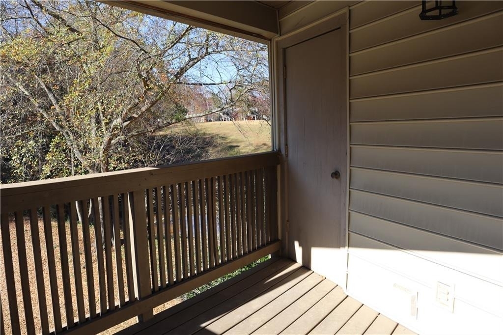 1103 Garden Court - Photo 16