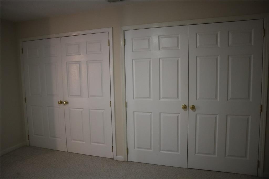 1103 Garden Court - Photo 10