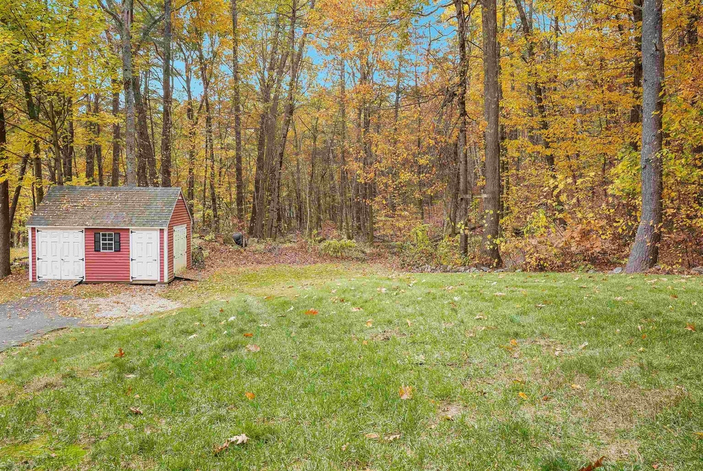 13 Bear Hill - Photo 43